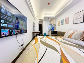 King Bed Suite at Pine Crest #T3-439 near Mall